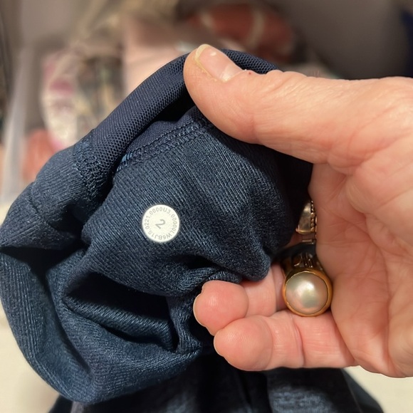 Lululemon Navy Ready To Rulu Cropped Jogger Size 2 - Picture 13 of 13